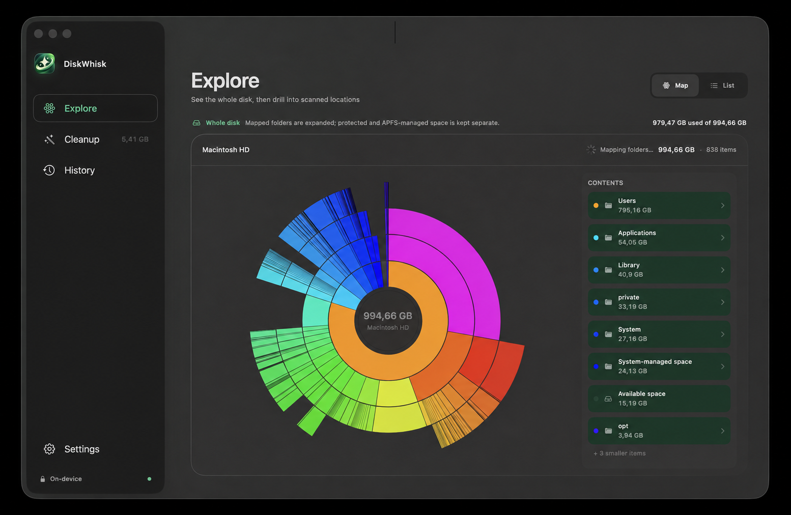 DiskWhisk’s native dark-mode storage map